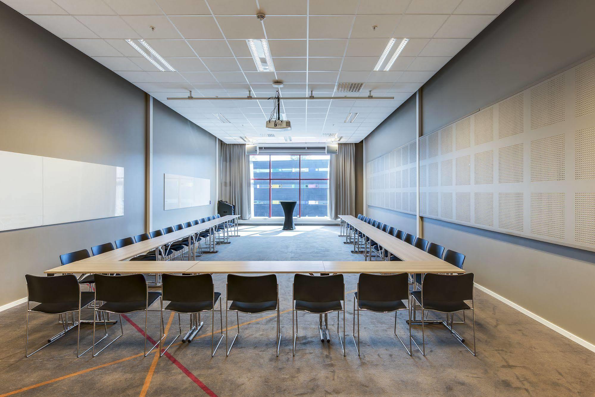 Clarion Oslo Airport Hotel 4*